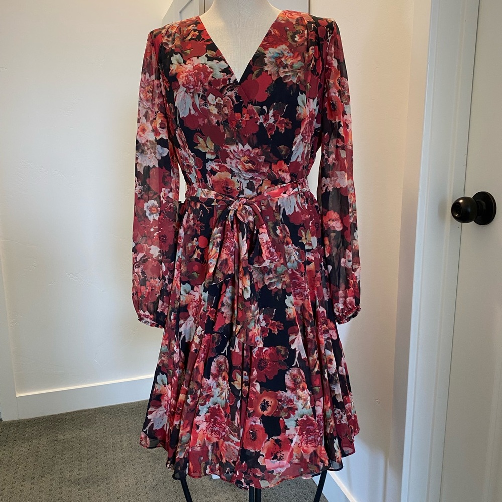 Size 8 Tahari Dress